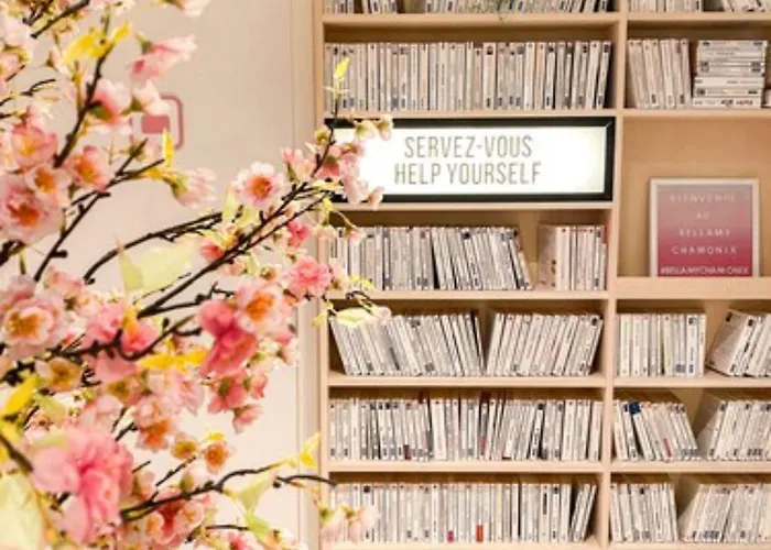 Bellamy Aparthotel 4*