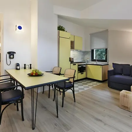 Bellamy Aparthotel 4*
